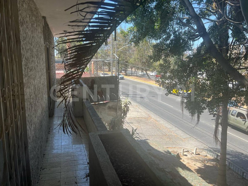 Casa En Venta En Jardines Del Country, Guadalajara