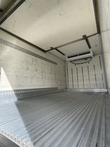 Volkswagen 11.180 4x2 Ano: 2021 Baú Refrigerado Ñ 9170, 1016
