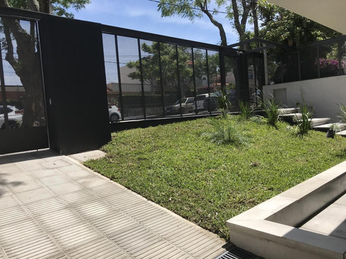 Apartamento 1 Dormitorio Primer Piso Al Frente, Terraza, Parrillero