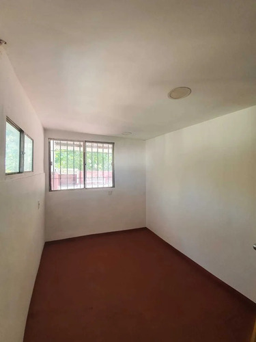 Imagen 4 de 8 de Atencion!! Gran Casa De 6 Dorm Centro