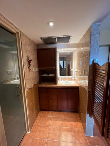 Apartamento En Alquiler Vacacional, Residencias La Esmeralda