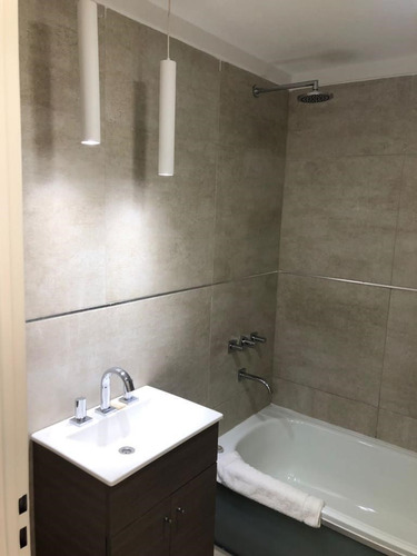 Departamento En Alquiler En Lomas De Zamora, G.b.a. Zona Sur, Argentina