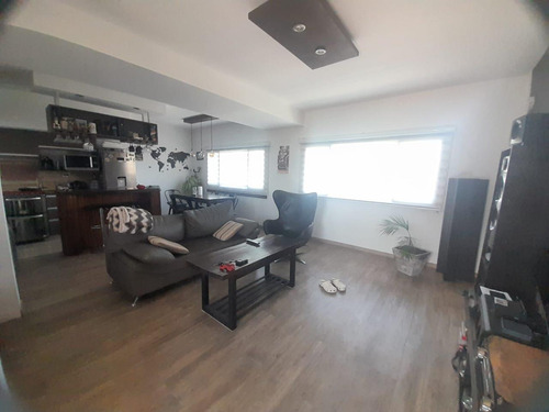 Duplex De 4 Amb Con Patio - Munro