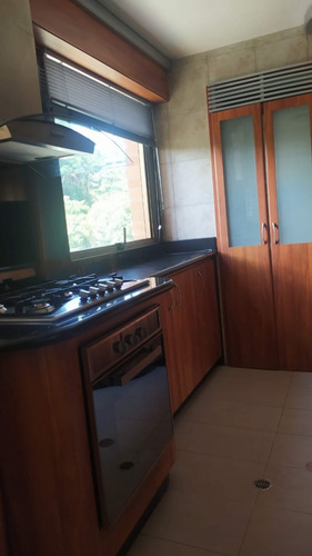 Venta De Apartamento En Res Los Samanes, Mcpio Baruta, Caracas Mdf
