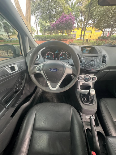 Ford Fiesta 1.6 SEL HATCH 16V FLEX 4P MANUAL