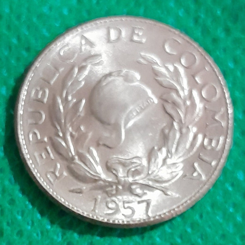 Monedas De 5 Centavos, Año 1957 Excelente Estado 