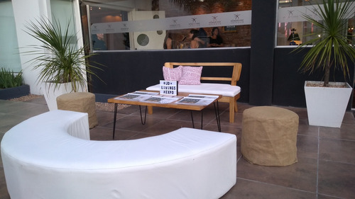 Imagen 8 de 10 de Alquiler Livings Rusticos Puff Calefaccion Gazebo Banquetas