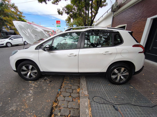 Peugeot 2008 1.6 Feline