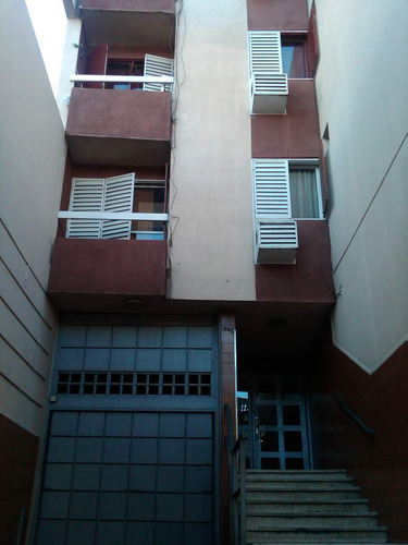 Alberdi - 27 De Abril 980 - Departamento 1 Dormitorio En Alquiler