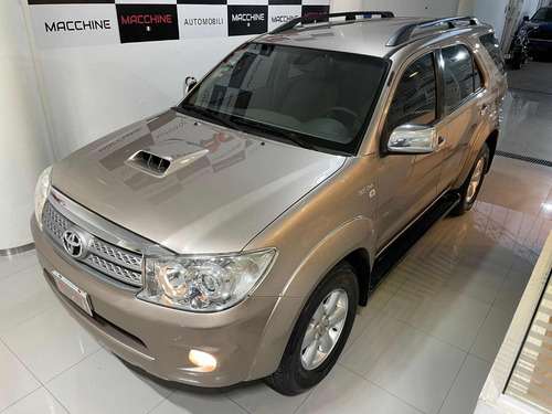 Toyota SW4 3.0 I Srv At C/cuero 4x4 (2009)