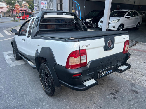 Fiat Strada 1.8 16v Adventure Ce Flex 2p