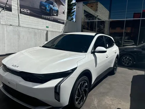 Kia K3 Cross 1.6 Zenith