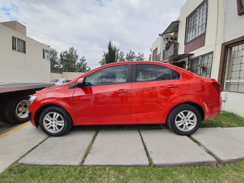 Chevrolet Sonic 1.6 Lt At 4 p