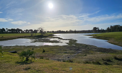 Terreno De 2000 M2 En Parque Del Lago.