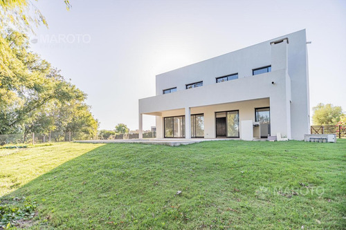 Imagen 6 de 30 de Casa En Venta En El Canton - Maroto Propiedades