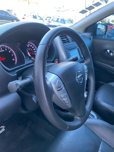 Nissan Versa 1.6 Exclusive At 2015