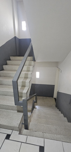 Oficina O Consultorio 80m2 Acondicionada Con Privados