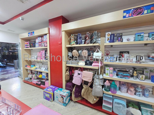 Estupenda Local Comercial En Venta En Manzanares. Mls# 25-12200 Zr