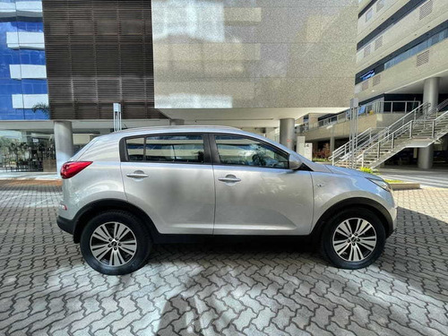 Imagem 6 de 15 de Kia Sportage 4x2-at Lx 2.0 16v 4p 2014