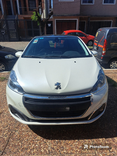 Peugeot 208 1.6 Feline Tiptronic