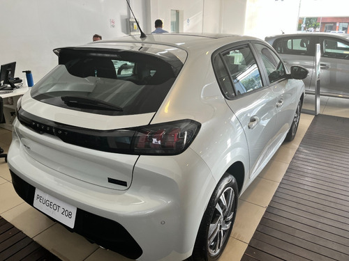 Imagen 20 de 25 de Peugeot 208 Feline Tiptronic 1,6 Am23 -mk