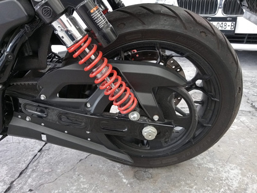 Harley Davidson Street Rod 750