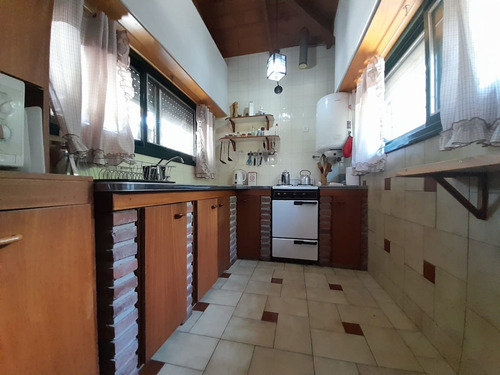 Venta Casa Quinta 3 Amb 2 Lotes Con Piscina