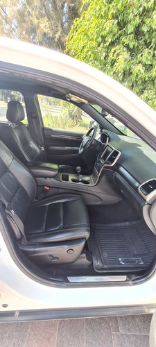 Imagen 4 de 9 de Jeep Grand Cherokee 2014 3.6 Limited V6 4x2 At