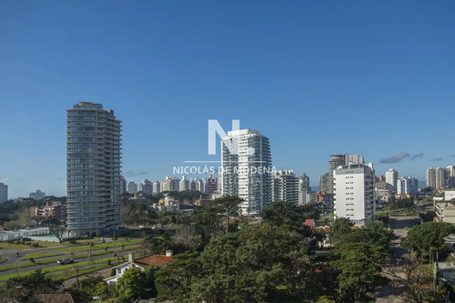 Departamento En Venta A Estrenar En Excelente Ubicación.