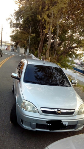 Corsa Premiun Hatch 2010 1.4