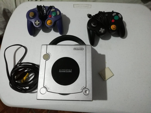 Nintendo Gamecube Limited Edition Color  Platinum