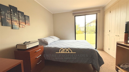 Casa En Venta De 4 Dorm. En Colina