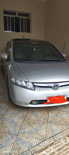 Honda Civic 1.8 Lxs Flex Aut. 4p