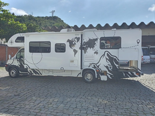 Imagem 3 de 15 de Iveco