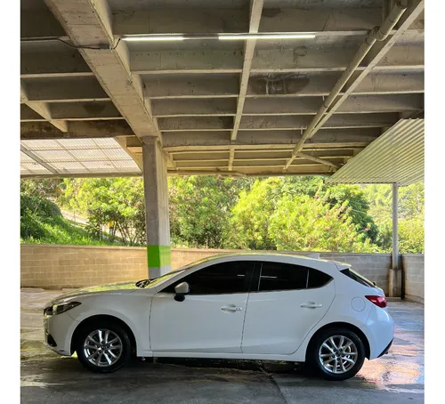 Mazda 3 2.0 Touring At