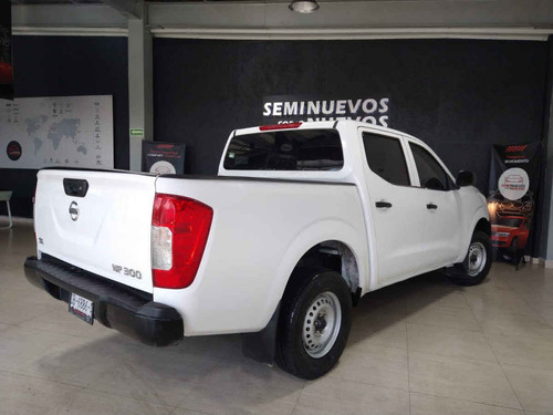 Imagen 6 de 15 de Nissan Pick Up Np300 2018 2p L4/2.4 Man A/c