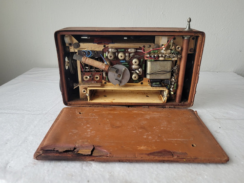 Rádio Antigo Telespark Transcosmos No Estado Para Restauro (Usado)