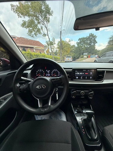 Kia Rio 1.4 Vibrant Hb At