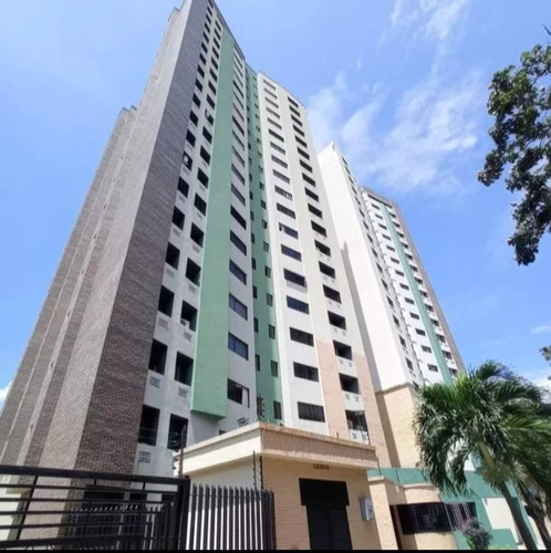 Np Apartamento En Alquiler En Puerto Alegre Valles De Camoruco Amoblado  Código 21454