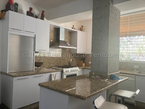 En Venta Casa Compuesta Por 2 Grandes Parcelas Que Se Unen Ubicada En El Peñón 24-11850