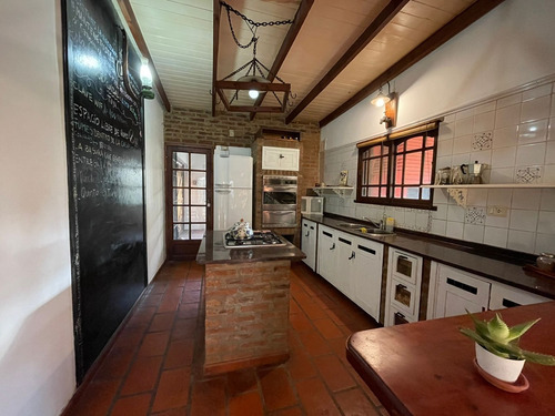 Venta | Hermosa Casa Quinta 5 Ambientes | Lujan Retasada