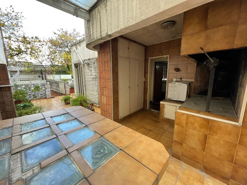 Imagen 23 de 29 de Casa 4 Dormitorios En Planta Baja, Almagro, Cochera, Patio, Terraza Con Parrilla. A Metros De Av. Córdoba