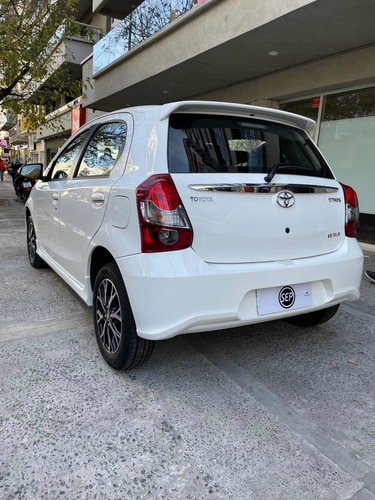 Imagen 7 de 22 de Toyota Etios Xls At