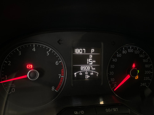 Volkswagen Polo 1.6 Startline Tiptronic At