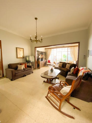 Imagen 8 de 14 de Chalet En Venta En Remedios De Escalada Oeste