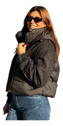 Campera Puffer Brillosa Capucha Desmontable Glow Invierno