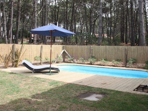 Imagen 12 de 12 de Casa En Venta Y Venta En Pleno Montoya, 6 Dormitorios Mas Dependencia De Servicio.