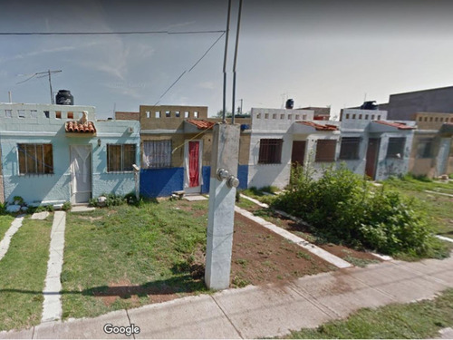 Sk14- Casa En Venta En Fraccionamiento Santa Isabel, 20680 Ags.
