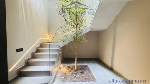 Lujosa Casa Nueva En Venta Villa Verona Zona Andares Zapopan