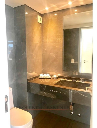 Imagen 6 de 12 de Excepcional Apartamento Frente Al Puerto, Terraza Con Piscin